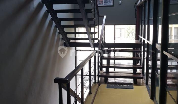 Ready-to-Use Shophouse on Jl. Danau Toba, Bendungan Hilir, South Jakarta 2