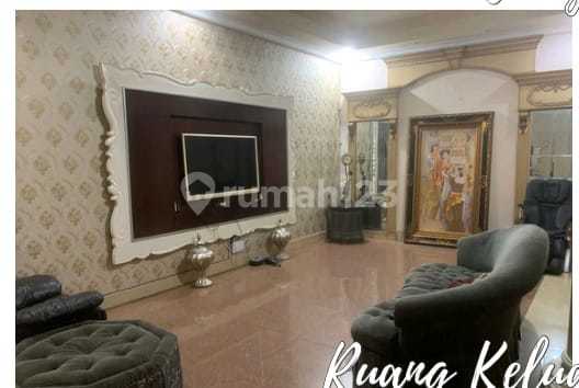 For Rent House in Menteng Area 2