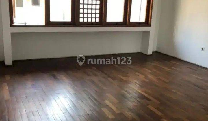 Rumah Dengan gaya minimalis area jatinegara 2