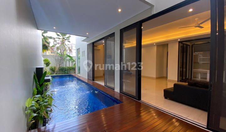 SEGERA MILIKI !! MODERN MINIMALIST HOUSE DI AMPERA DALAM TOWNHOUSE, JAKARTA SELATAN 1