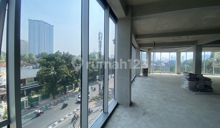 Office space in the Senayan area, mini building 5 floors + basement + rooftop Office space in the Senayan area, mini building 5 floors + basement + rooftop