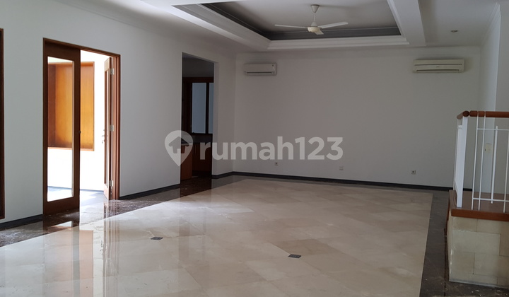 For Rent Lovely And Comfort House In Kebayoran Baru 2