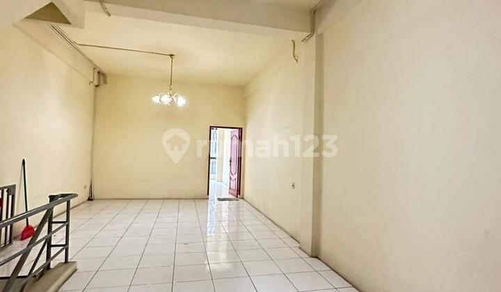 Di Jual Bangunan Multifungsi Daerah Sawah Besar 2