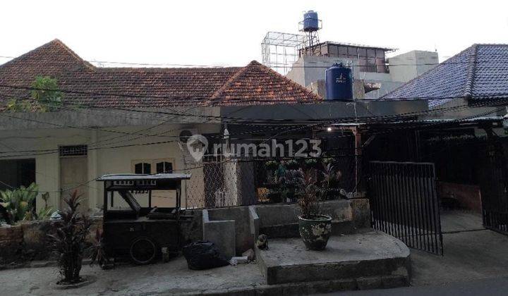 Rumah Asri dan Nyaman Area Menteng Jakarta Pusat 2