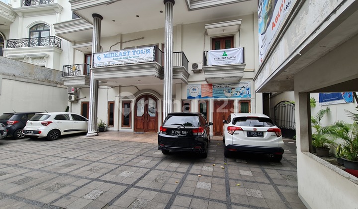 Di Jual Rumah di Tebet bisa di Jadikan Kantor atau Tempat Usaha