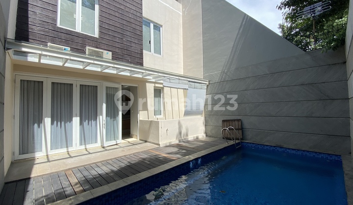 (S) For Sale Minimalist House In Kemang 2