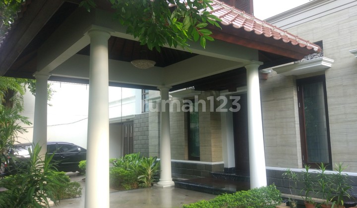 Beautiful House @Senopati For Rent