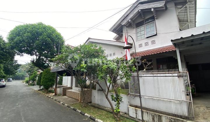 Rumah 2 Lantai di Bintaro Dekat Pembangunan Jaya, Tangerang Selatan