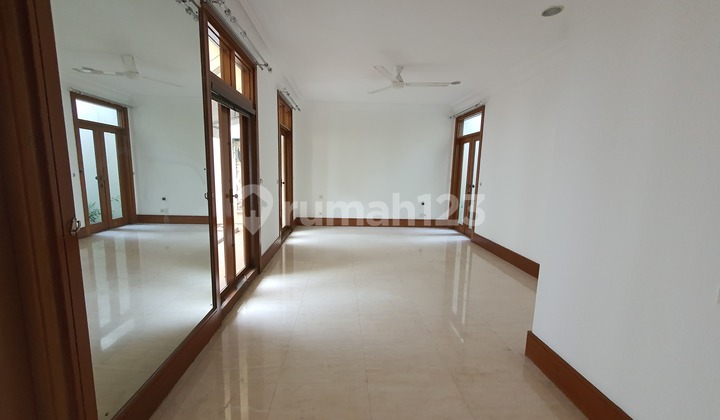 For Rent: Nice House in a Quiet Area of Senopati 2