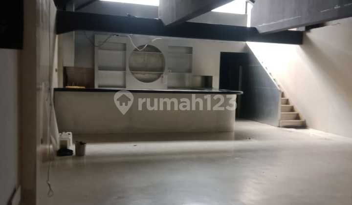 Commercial place for rent at senopati 1