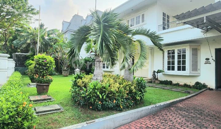 For Sale Spacious East Facing Home With Elegant Design