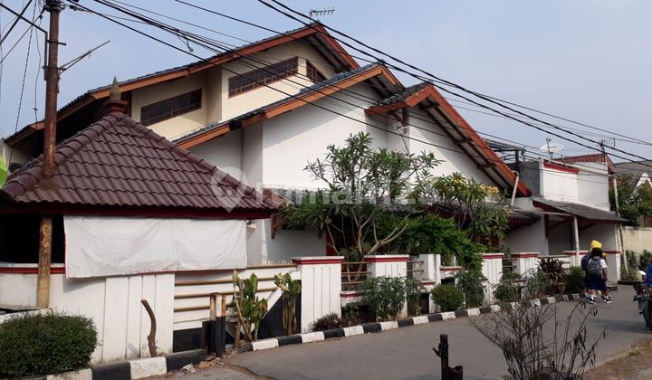 Rumah di Jl Jatayu Perumahan bumi Makmur SHM 2 Lantai Bagus