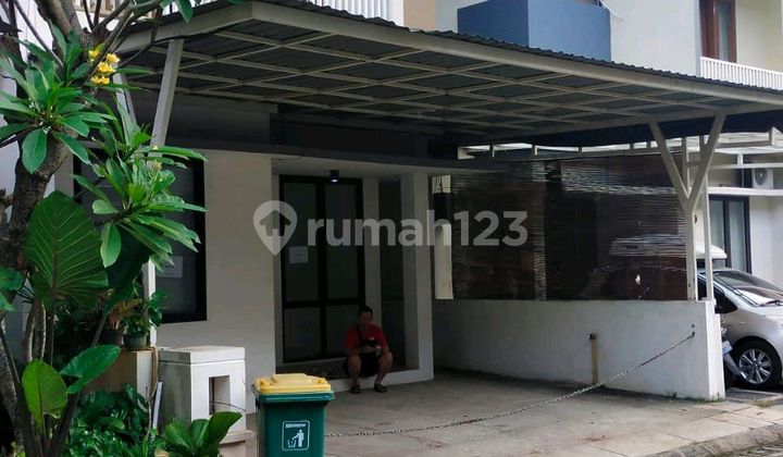 Rumah 2 Lantai Rapi dan Siap Huni di Bintaro