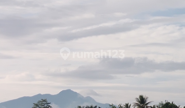 Nice Ready-to-Live House with Mountain View, Fresh and Comfortable Air