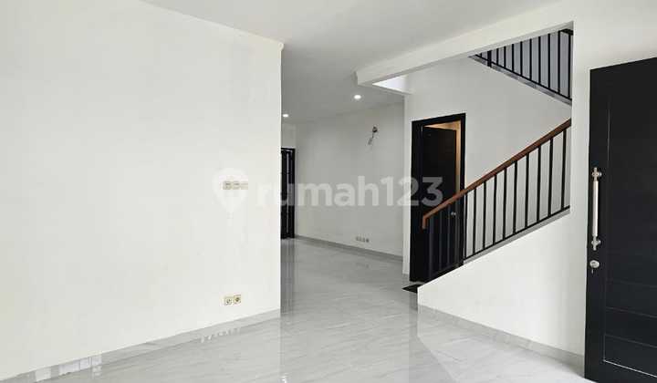 Rumah Discovery Fiore hadirkan ketenangan lewat sistem aman 15809-GB  2