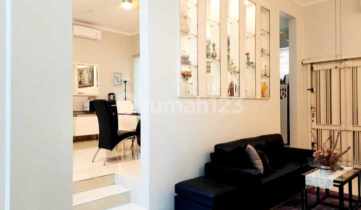 Rumah SemI Furnished Siap Huni di Kebayoran Bintaro 16393-WM 0811189xxxx 2