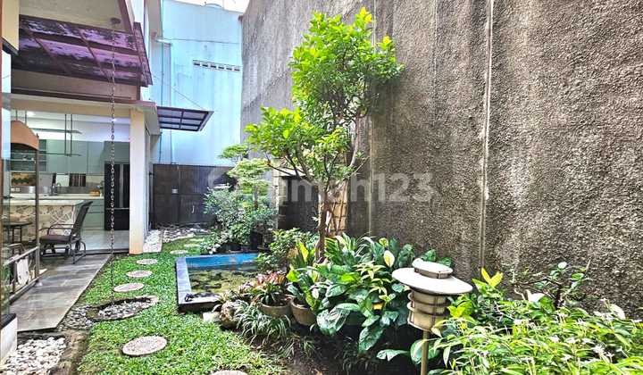 Strategic Well-Maintained House in Bintaro Tangsel LR-13252 Strategic Well-Maintained House in Bintaro Tangsel LR-13252