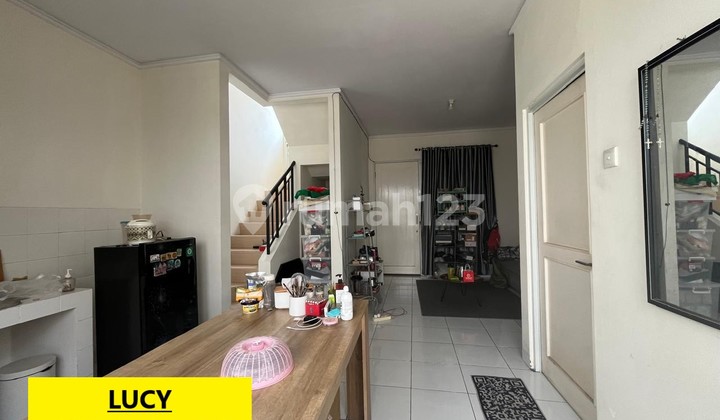 2-Story House for Immediate Sale in Sevilla Bintaro 16913-LR 08111899245