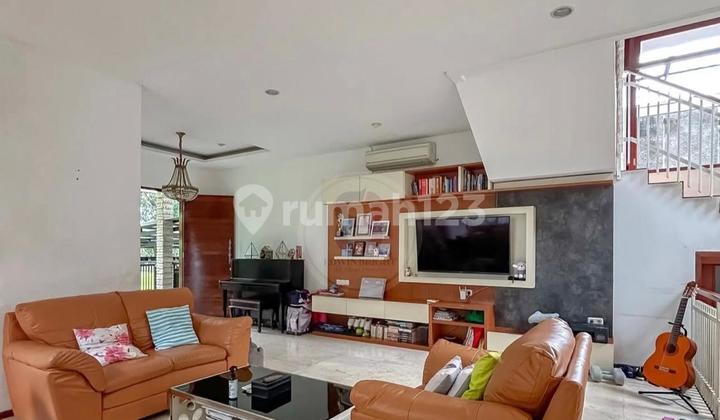 Dijual Rumah Besar 2 Lantai Minimalis Asri di Menteng Bintaro Jaya SC-16172 2