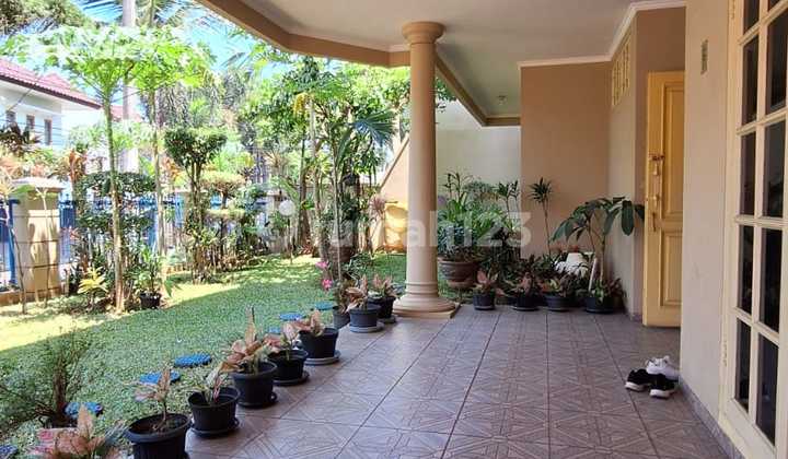 Rumah Premium Lokasi Stategis di Sektor 1 Bintaro Jaya 17011-UT 0811189xxxx 2