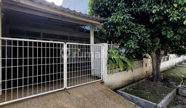 Land Count and Strategic House in Ciputat Tangsel Gb-16964