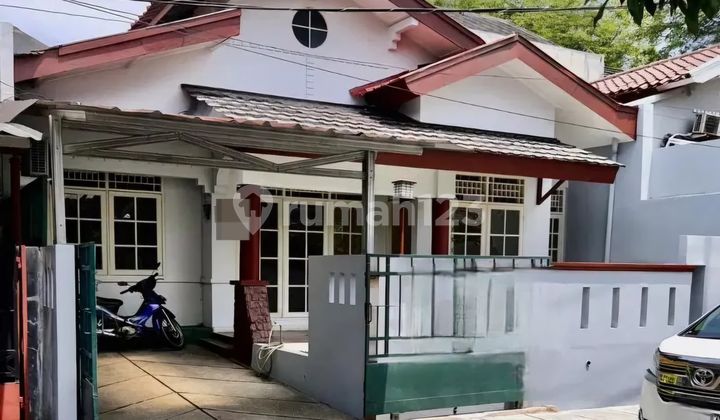 Rumah Strategis Dkt Sekolah Global Jaya di Bintaro Tangsel 15848 Rumah Strategis Dkt Sekolah Global Jaya di Bintaro Tangsel 15848