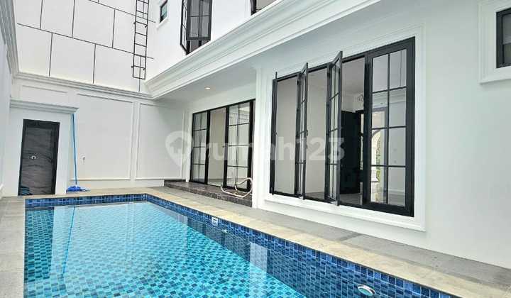 Strategic House with Swimming Pool in Bintaro Tangsel Lr-14685