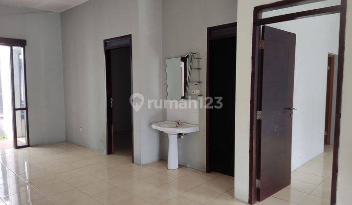 Jual / Sewa Rumah Siap Huni Di Singgasana Pradana Bandung, Singgasana 1