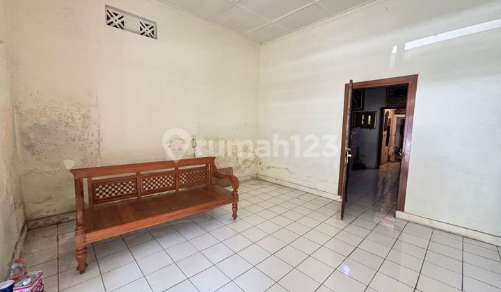 For Rent Commercial Space Can Be Renovated Total Area Spacious Parking In Dago Atas Bandung