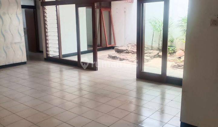 JUAL RUMAH SIAP HUNI LOKASI STRATEGIS di Komplek Dadali Bandung 1