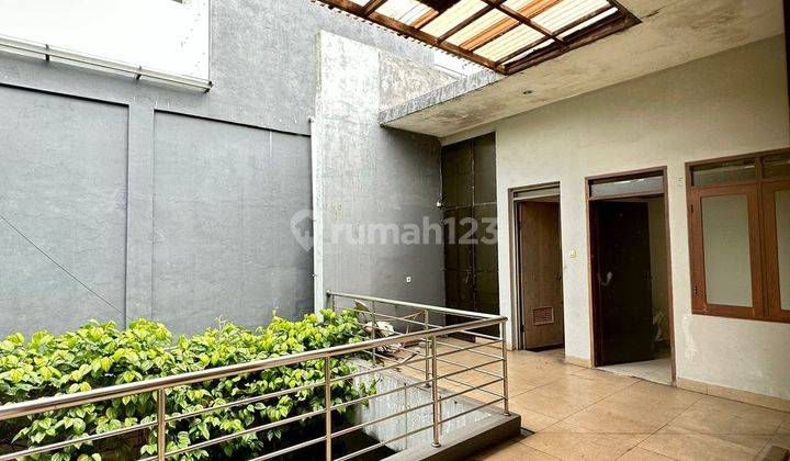 RUMAH MINIMALIS 2 LANTAI di SINGGASANA PRADANA BANDUNG 1