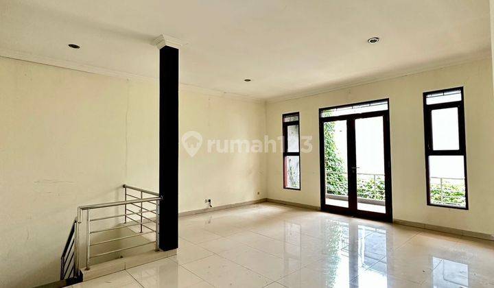 RUMAH MINIMALIS 2 LANTAI di SINGGASANA PRADANA BANDUNG 2