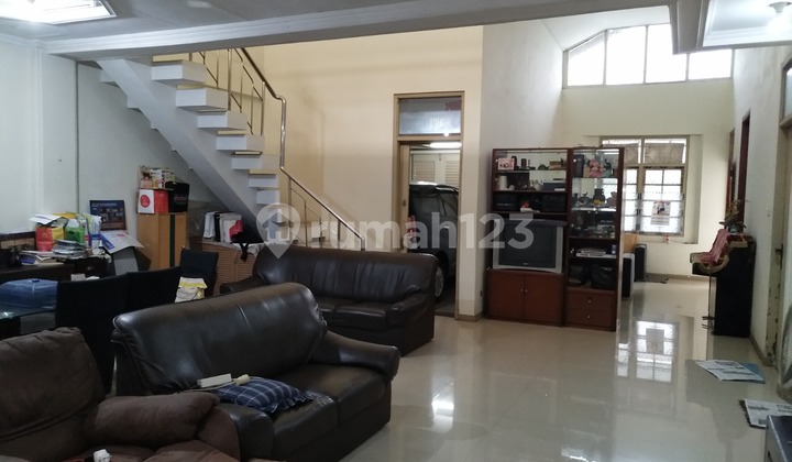 For Sale: Beautiful Residential House in Bumi Kopo Kencana Complex, Bandung 2