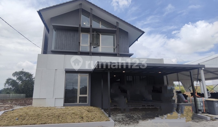 New Residence with the Concept of Harmonious & Comfortable Homes in Bungawari, Kota Baru Parahyangan, Bandung New Residence with the Concept of Harmonious & Comfortable Homes in Bungawari, Kota Baru Parahyangan, Bandung