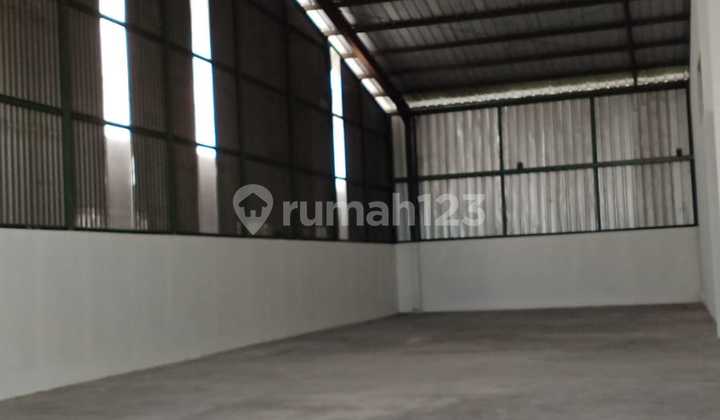 Warehouse for Rent, Ready to Use in Soekarno Hatta Bandung Warehouse for Rent, Ready to Use in Soekarno Hatta Bandung