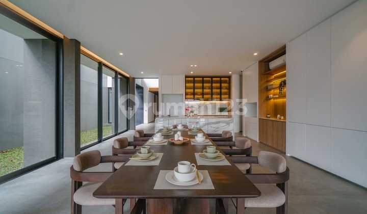 Rumah Mewah Furnish Elegan Dg Ruangan Besa di Kota Baru Parahyangan Bandung View Danau 2