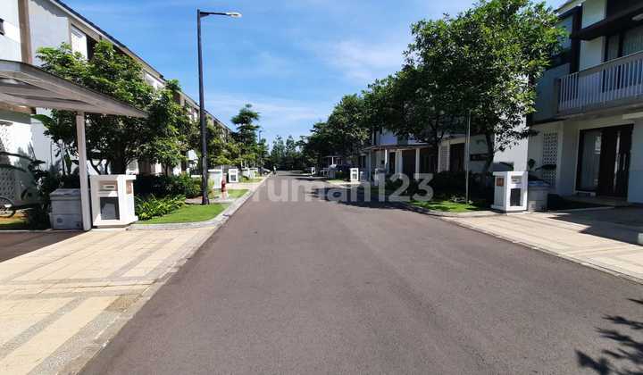 Turun Harga!Jual Rumah Ada Taman di Cynthia Summarecon Bandung 2