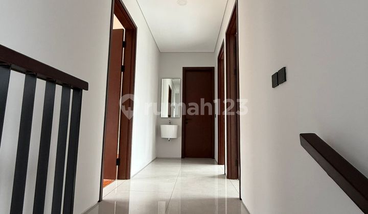 Murah! Pengen Jual Cepat Rumah Tatar Baru Ada Taman Belakang di Nilapadmi Kota Baru Parahyangan Padalarang Bandung