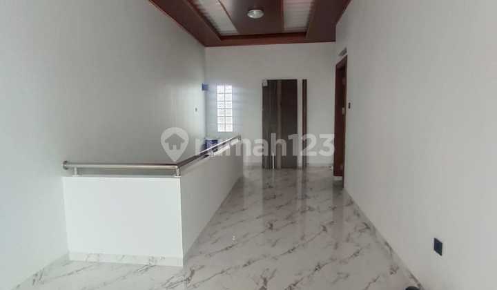 Baru! Jual Rumah dengan Akes Pagar Remote Control di Kopo Permai Bandung