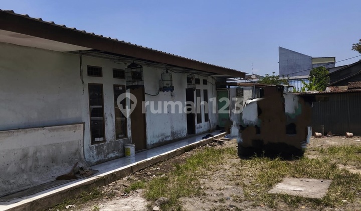 Negotiate Until Deal! Selling Warehouse Including Land on Jl Laswi Baleendah Bandung