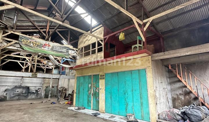 Land for Sale with Building on Jl Raya Cibaduyut Bandung