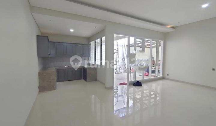 Jual Rumah Bawa Hokie di Taman Holis Indah 1 Bandung