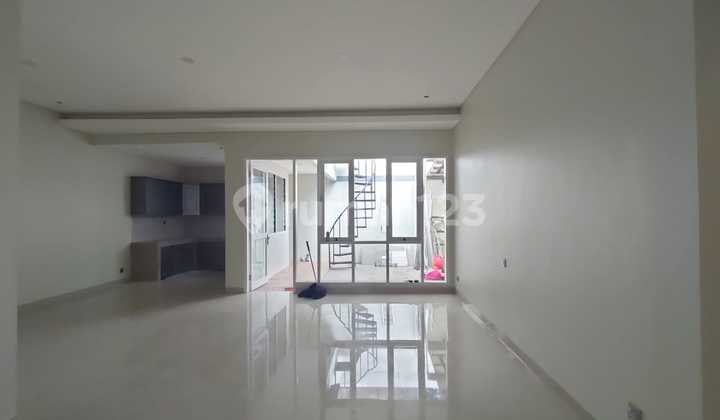 Jual Rumah Bawa Hokie di Taman Holis Indah 1 Bandung 2