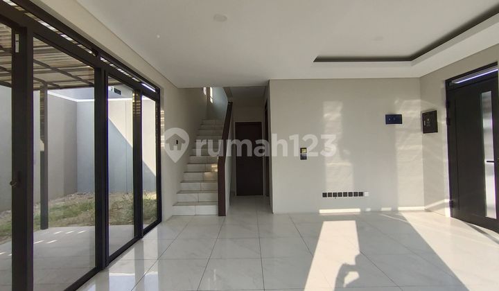 Jual / Sewa Rumah Baru Furnish di Punawangi Kota Baru Parahyangan Bandung 2