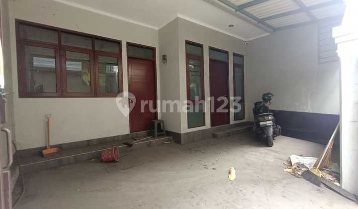 Selling Modern Minimalist House in the City Center, Sayap, Otista Street, Bandung