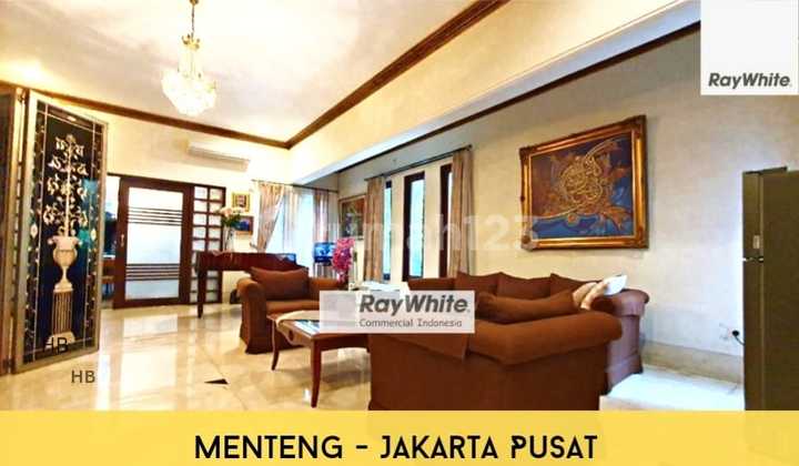 Rumah minimalis , siap huni, di kawasan elite Menteng, asri & siap huni di Kusuma Atmaja , Jakarta Pusat. 2
