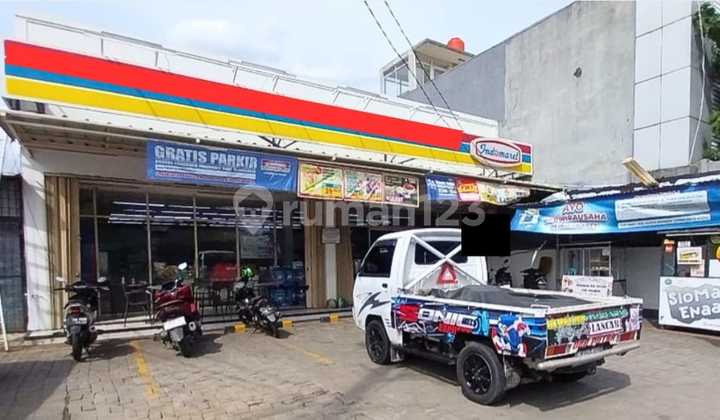 Bangunan Satu Tingkat, di Kedoya Duri, Kebon Jeruk, Jakarta Barat