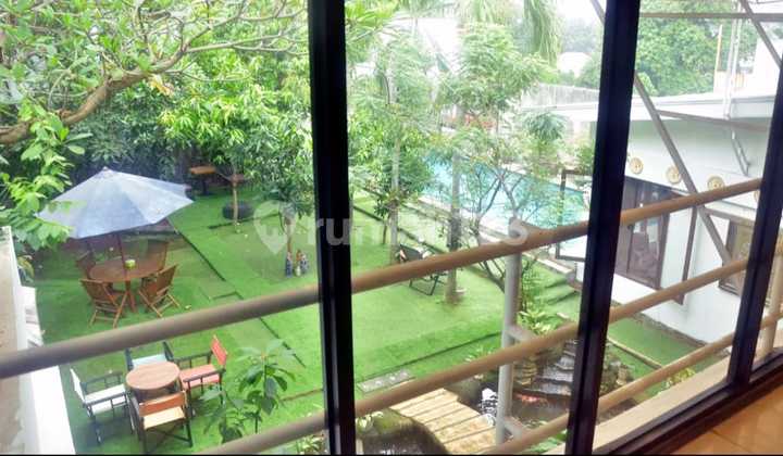 Rumah Hunian 2 Lantai, Asri, Premium dan Prestisius di Kemang Selatan, Jakarta Selatan.