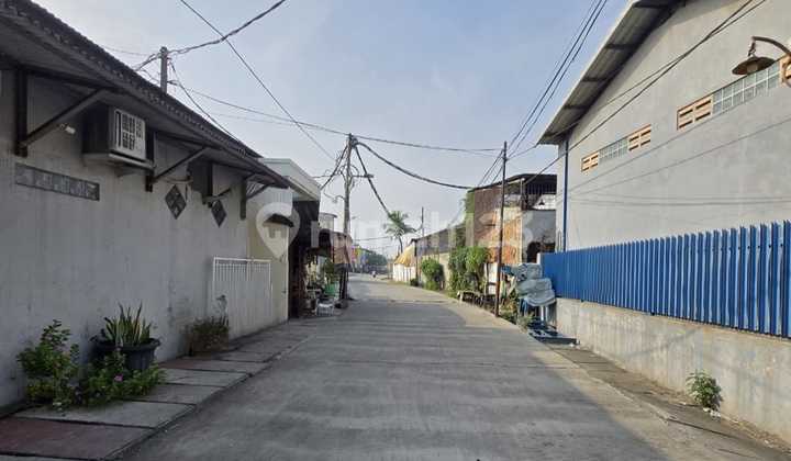 Strategic warehouses are rare in Kapuk Kamal, West Jakarta. Strategic warehouses are rare in Kapuk Kamal, West Jakarta.