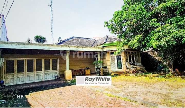 Rumah Klasik di Jati Padang, Pasar Minggu, Jakarta Selatan